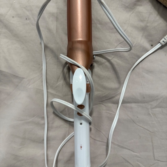 Conair - Picture 2 of 4